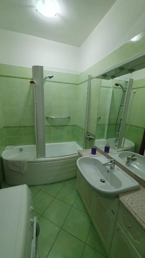 Beb I Portici Bed & Breakfast Cernobbio Ngoại thất bức ảnh